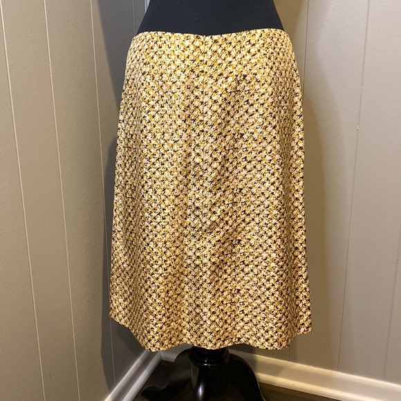 Banana Republic Women’s 8 Pleated Midi Skirt Abstract Pattern Silk - Picture 4 of 6